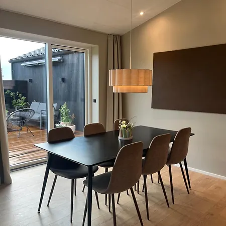 Topmoderne Og Bynaer Holstebro